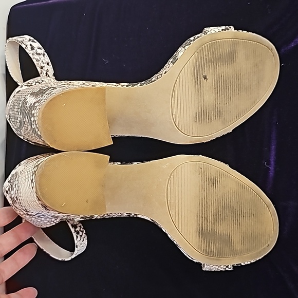 Snake print block heels - Picture 4 of 6